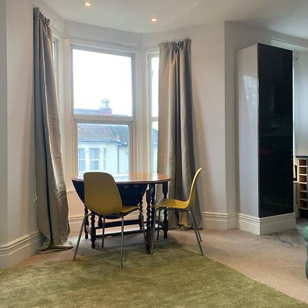 Central 2 Bed Flat. Free Parking Bristol Bagian luar foto